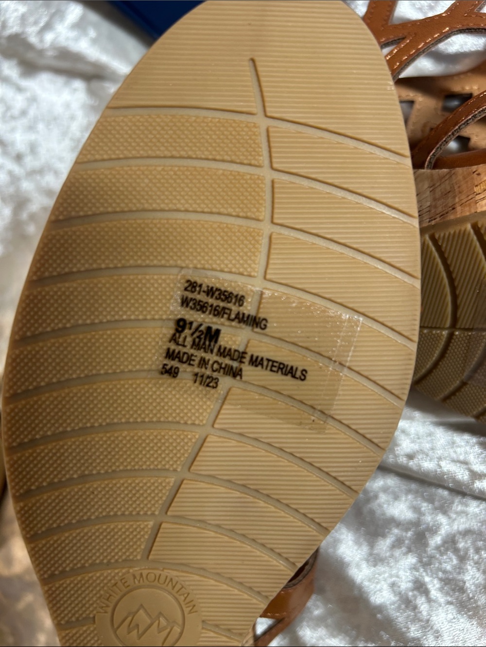 NWT WHITE MOUNTAIN CORK WEDGE SANDALS 9.5 - Picture 9 of 9